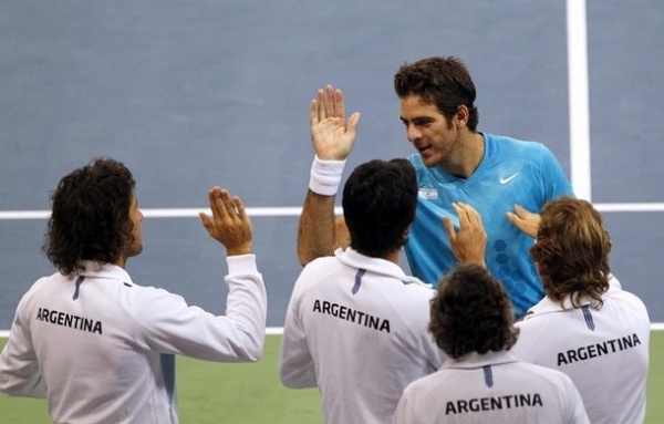 Juan Martin del Potro je Argentince pripeljal korak do zmage proti branilcem naslova v pokalu Davis